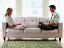 Мужья и жены живут в разных квартирах